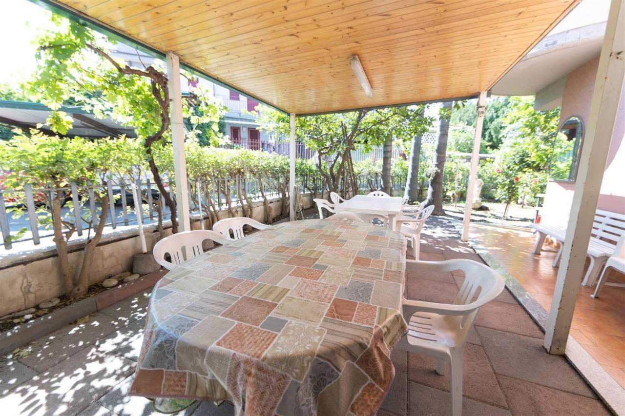 Апартаменты Villino Con Giardino Terrazzo E Parcheggio Privato Маскали Экстерьер фото