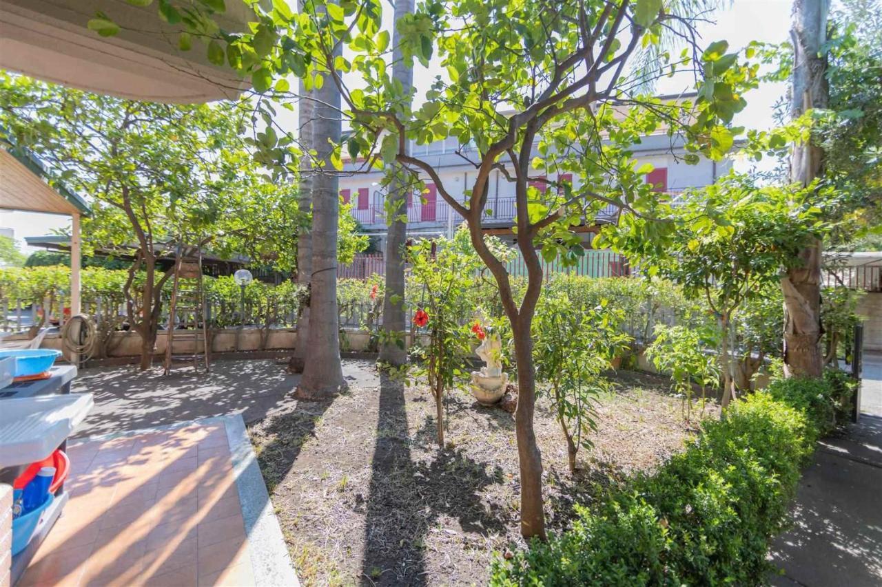 Апартаменты Villino Con Giardino Terrazzo E Parcheggio Privato Маскали Экстерьер фото