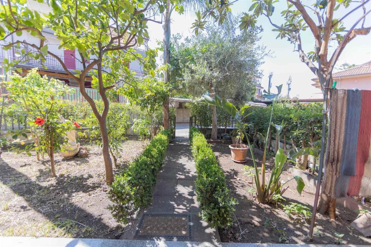 Апартаменты Villino Con Giardino Terrazzo E Parcheggio Privato Маскали Экстерьер фото